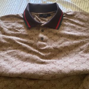 Used like brand new Gucci polo